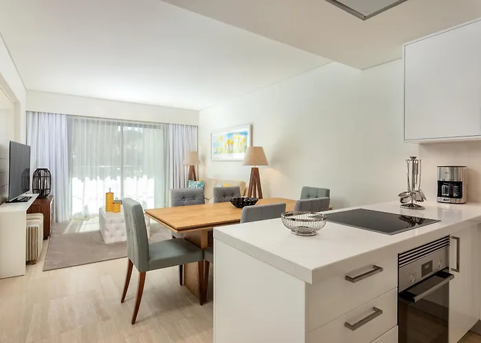 Szálloda Pine Cliffs Gardens 5*