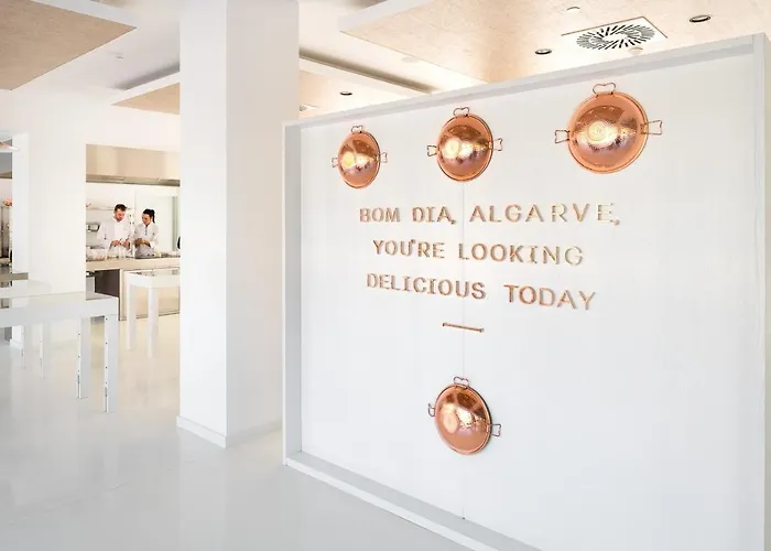 Szálloda Pine Cliffs Gardens