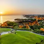 Pine Cliffs Gardens 5* אלבופיירה