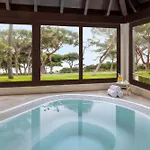 Pine Cliffs Gardens 5* אלבופיירה