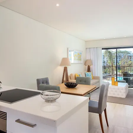 Pine Cliffs Gardens ホテル アルブフェイラ