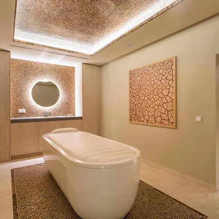 ホテル Pine Cliffs Gardens