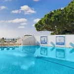 Pine Cliffs Gardens البوفيرا