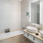 Pine Cliffs Gardens فندق البوفيرا