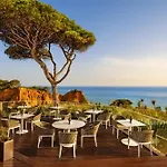Pine Cliffs Gardens البوفيرا