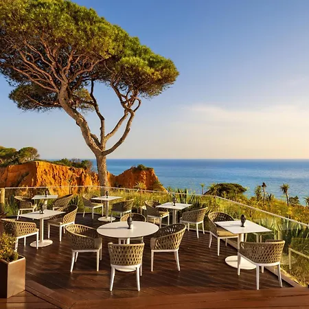 Pine Cliffs Gardens Албуфейра