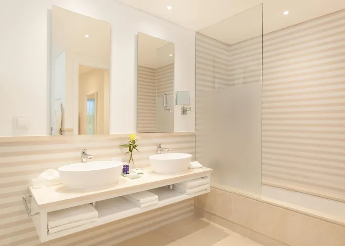 Pine Cliffs Gardens Hotel 5*